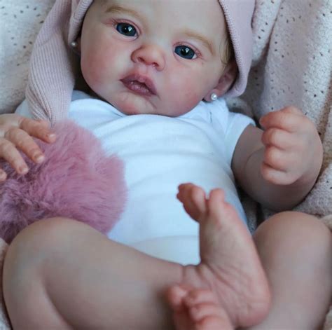 Reborn bábika s detailne prepracovanými črtami