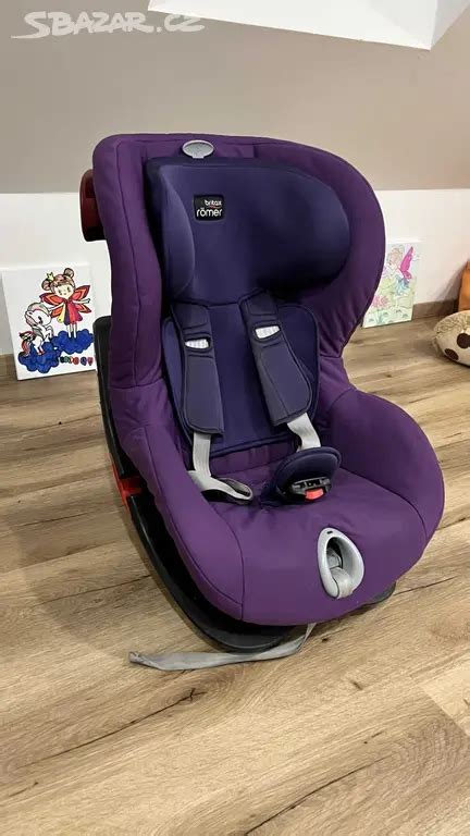 Typická detská autosedačka Britax Römer King II
