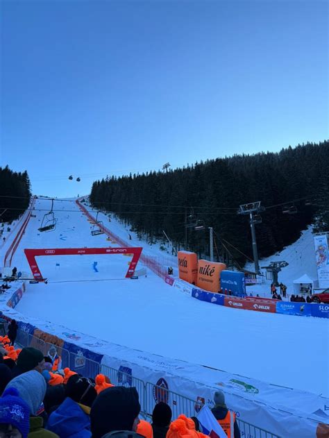 Atmosféra fanúšikov na lyžiarskych pretekoch v Jasnej