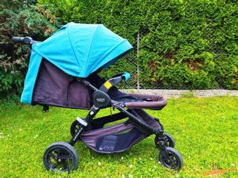 Britax B-Motion 4 na prechádzke v parku