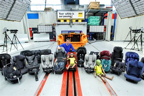 ADAC testovacie centrum a crash test