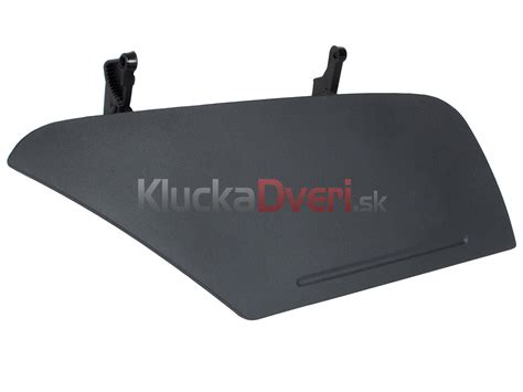 Organizácia úložného priestoru v spodnom košíku kočíka