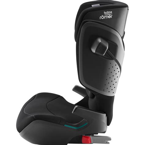 Britax Römer logo a detská autosedačka v modernom dizajne