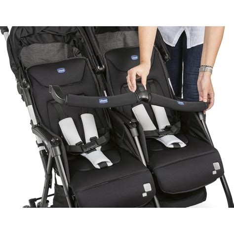Bezpečnostné pásy a madlo kočíka Chicco Ohlala Twin