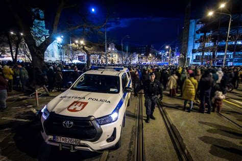 Fotografia znázorňujúca verejný protest v centre Bratislavy