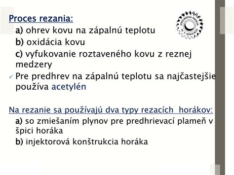 Proces rezania dýhy z kmeňa