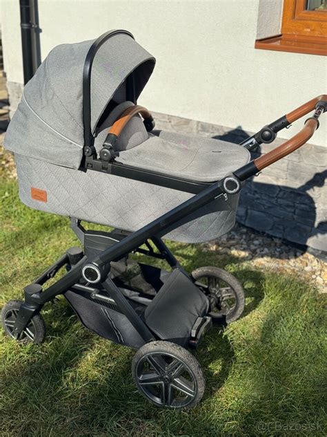 Športová časť kočíka Camarelo s plne sklopenou opierkou