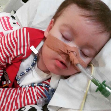 Alfie Evans ako batoľa