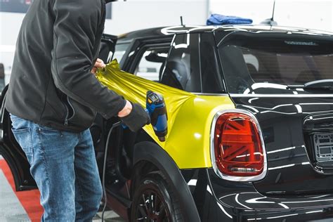 Galéria rôznych auto fólií a sprejov na ochranu a tuning