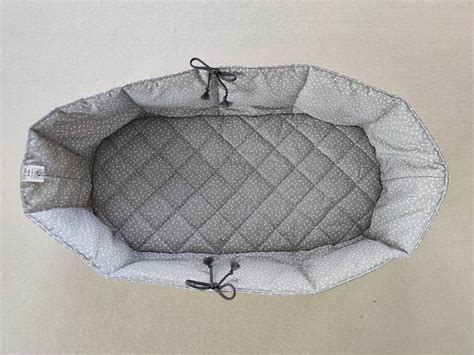 detail hlbokej vaničky kočíka