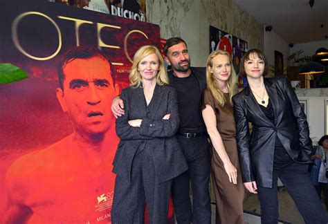 Tereza Nvotová a herci na tlačovej konferencii filmu Otec