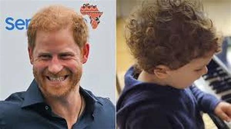 Fotografia princa Harryho a Meghan s ich synom Archiem