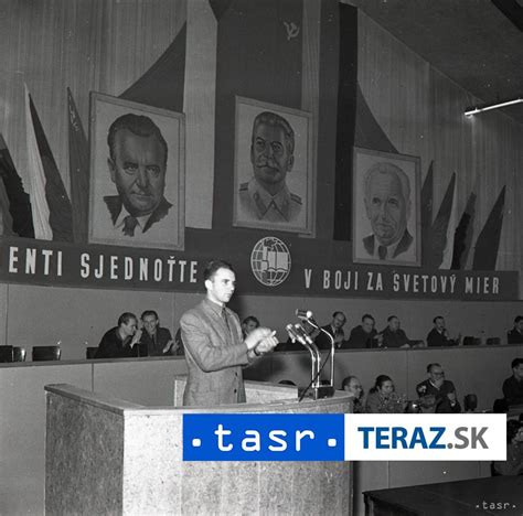Koláž ikonických hercov narodených pred rokom 1965