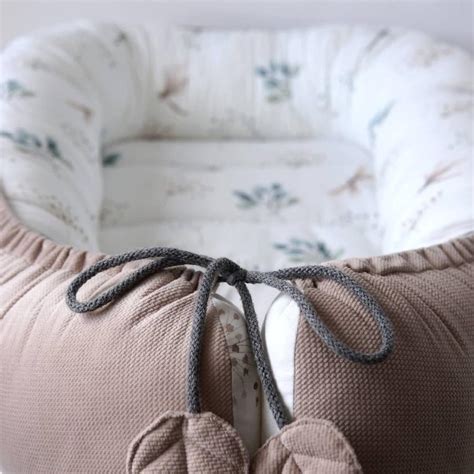 Vyplnené hniezdo pre bábätko