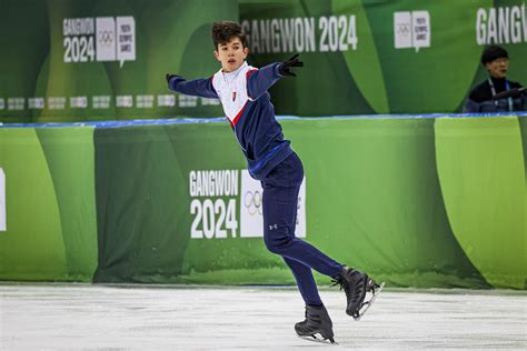 Mladá Fejbs počas svojho prvého nahrávania