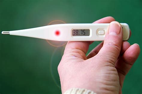 Rozdiel medzi mierne zvýšenou teplotou a horúčkou u detí