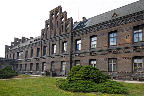 Budova pôrodnice U Apolináře