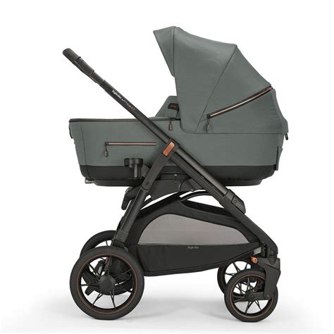 Inglesina Aptica sport seat adjustability