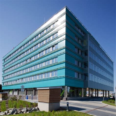 Administratívne centrum a budova jaslí v Nitre