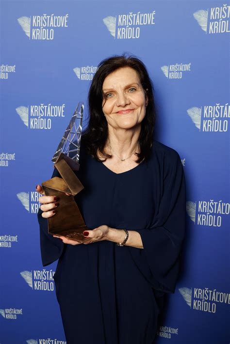 Jana Oľhová na divadelnej scéne