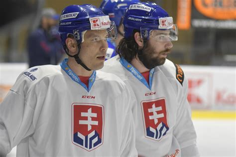 Jozef Nociar vľavo počas tréningu džuda
