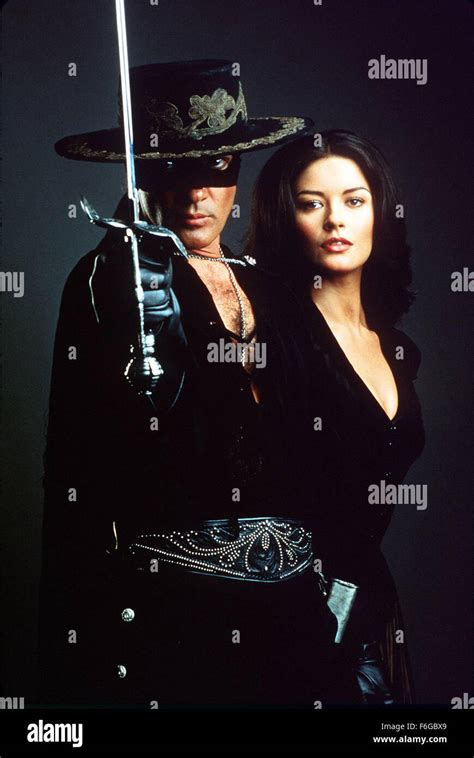 Antonio Banderas a Catherine Zeta-Jones ako Zorro a Elena