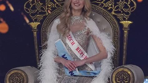 Karolína Chomisteková na svetovom finále Miss World na Bali v konkurencii najkrajších žien sveta