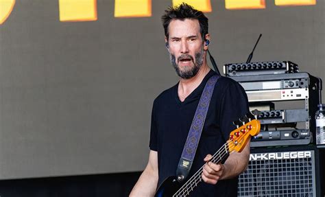 Keanu Reeves na koncerte so svojou kapelou Dogstar