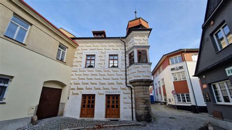 Historické cechové domy pozdĺž rieky Limmat