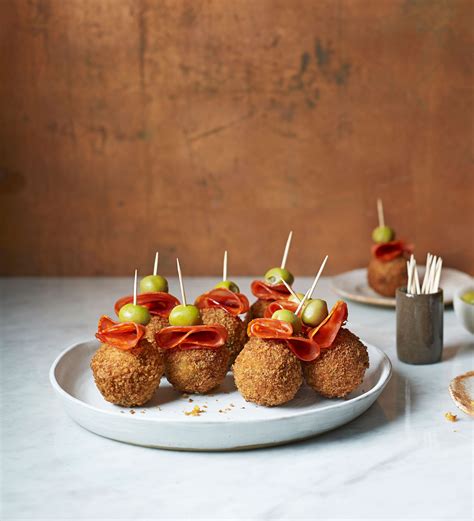 Dieťa jediace metódou Finger Food