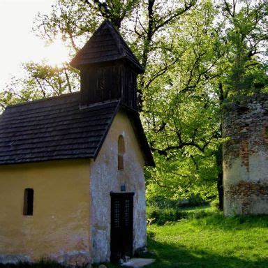 zrúcanina kostola na Vrchhore
