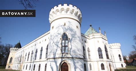 architektonický detail kaštieľa vo Veľkých Uherciach