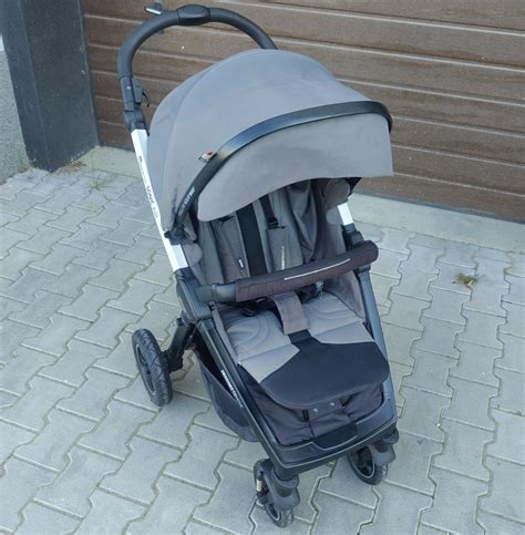 Espiro Sonic Air v mestskom prostredí s detailom skladacieho mechanizmu