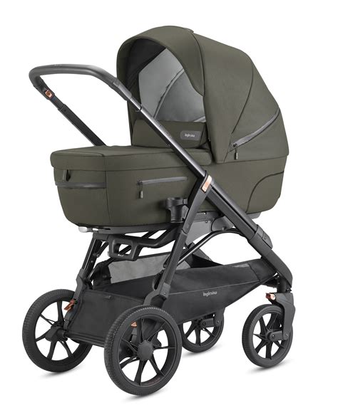 Inglesina Aptica XT v teréne
