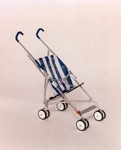 Owen Maclaren s prvým kočíkom Baby Buggy B-01