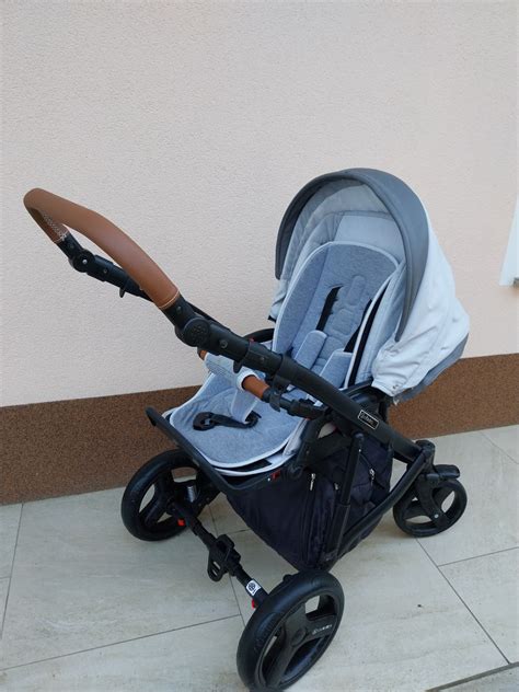 moderný dizajn kočíka Coletto Florino Carbon v exteriéri
