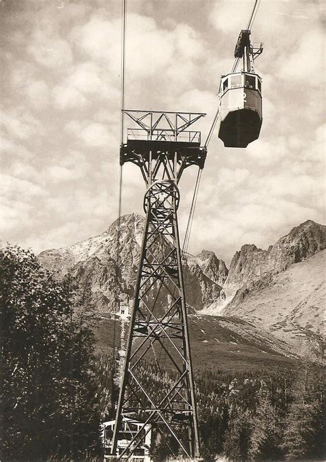 Historická fotografia výstavby lanovky na Lomnický štít