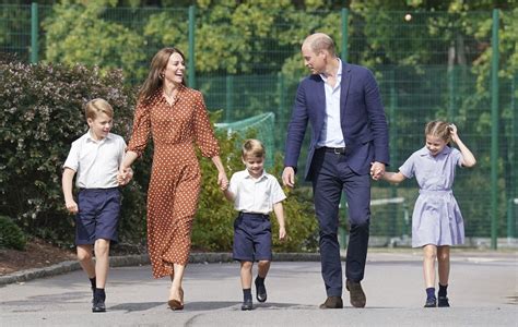 Princ William a vojvodkyňa Catherine s ich tromi deťmi
