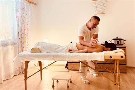 Schéma panvového dna a technika masáže hrádze