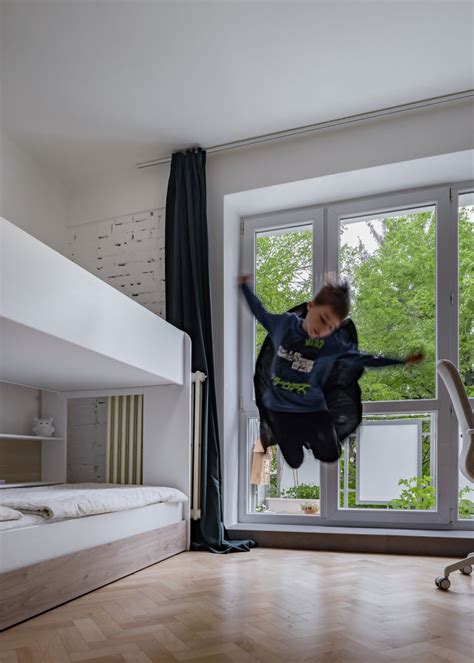 poschodová posteľ v detskej izbe