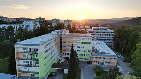 Ikony: Škola, Práca, Úrad práce, Nemocnica