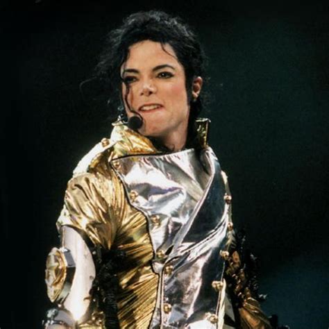 Michael Jackson počas vystúpenia