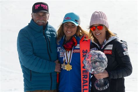 Mikaela Shiffrinová s rodičmi