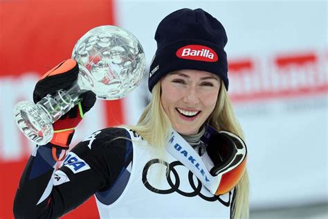 Mikaela Shiffrinová prekonávajúca prekážky