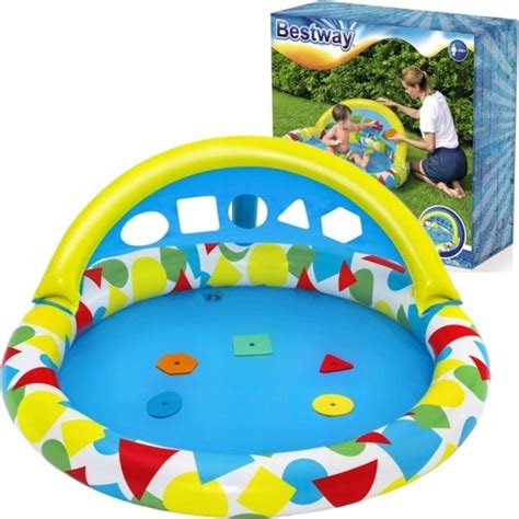 Ilustračná fotografia rôznych farebných prevedení podložiek do kočíkov